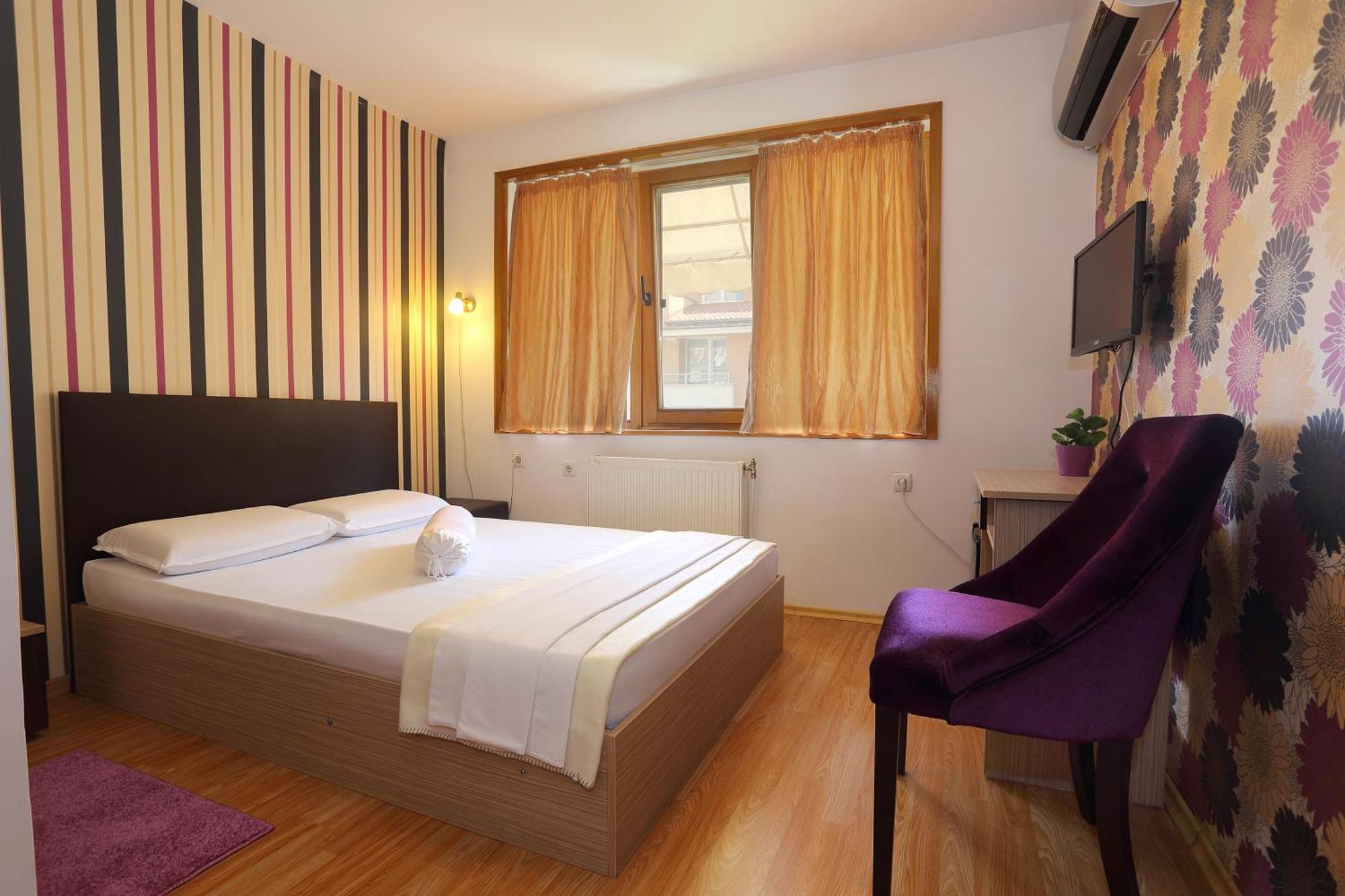 Family Hotel Amor Ruse Ngoại thất bức ảnh