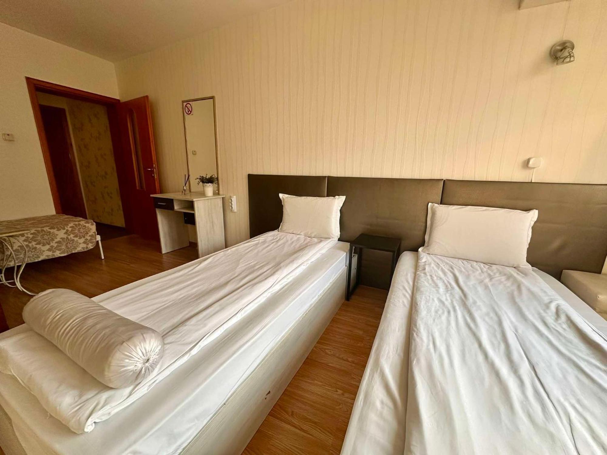 Family Hotel Amor Ruse Ngoại thất bức ảnh
