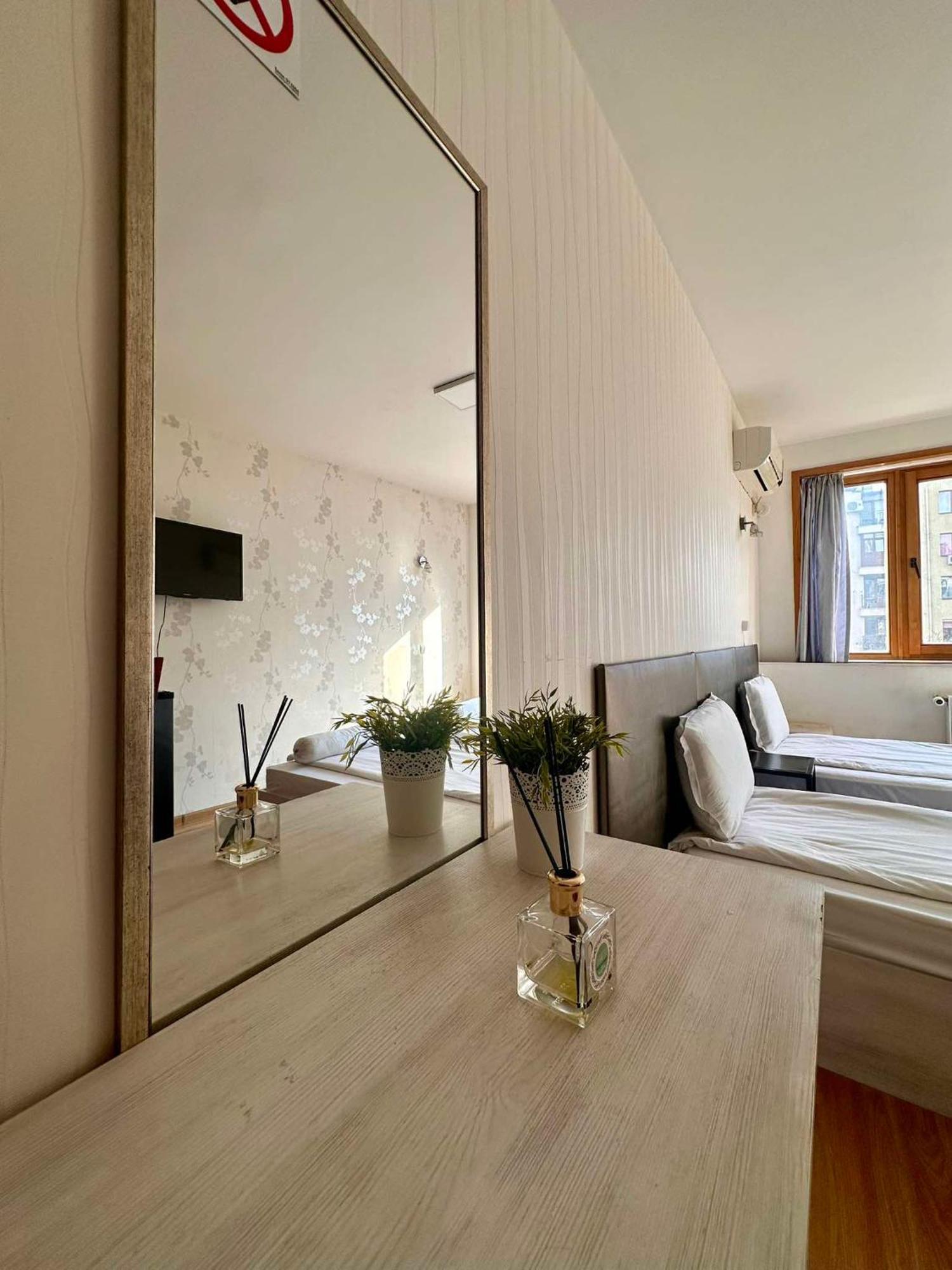 Family Hotel Amor Ruse Ngoại thất bức ảnh