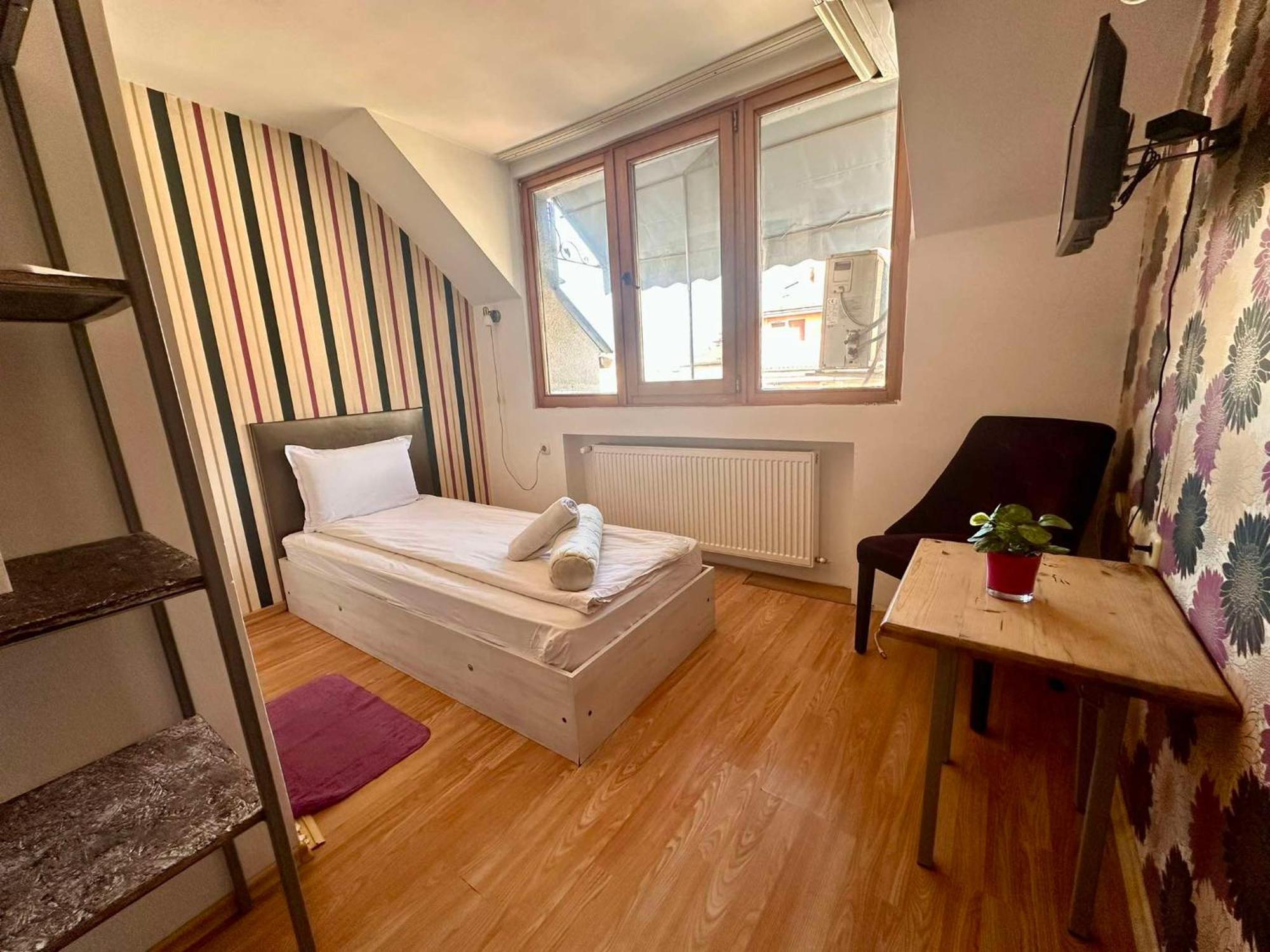 Family Hotel Amor Ruse Ngoại thất bức ảnh